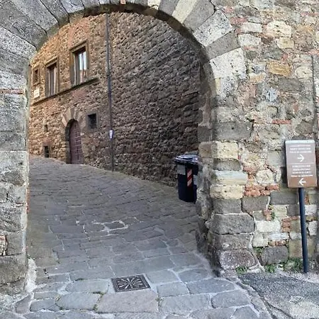 Apartment Dalla Chiesa *